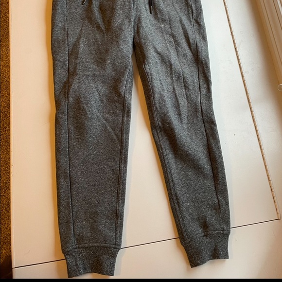Lululemon gray scuba joggers - Picture 2 of 4